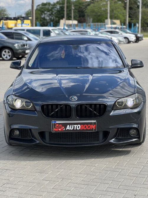 BMW F10 2.5 бензин 2011 год 8500$ торг / обмен Тирасполь - изображение 9