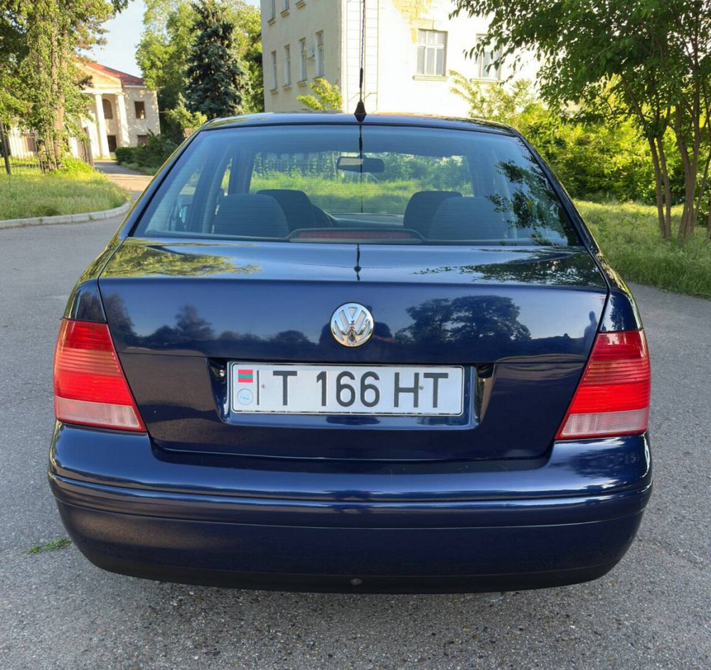 Продам Volkswagen Bora 1.6 бензин, 2000 года. Тирасполь - изображение 4