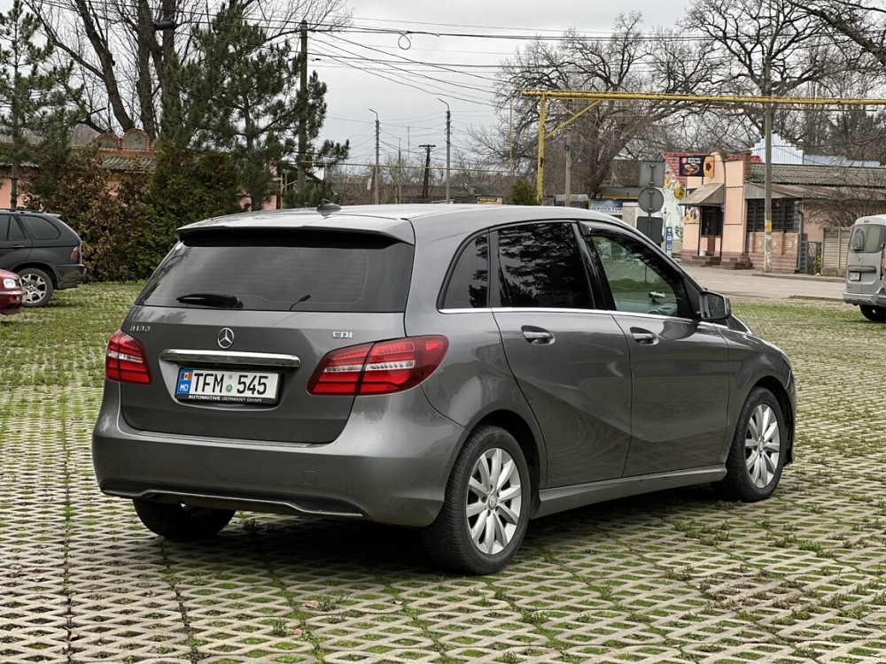 Срочно! Mercedes Benz B Class 2016 год, 1.5 дизель, отличное состояние Tiraspol - fotografie 7