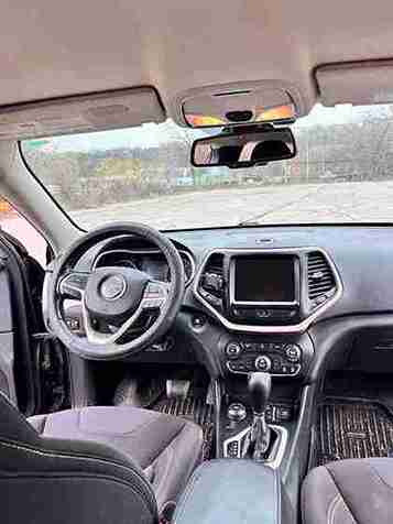 Jeep Cherokee пригнан 2025 году Рыбница - изображение 3