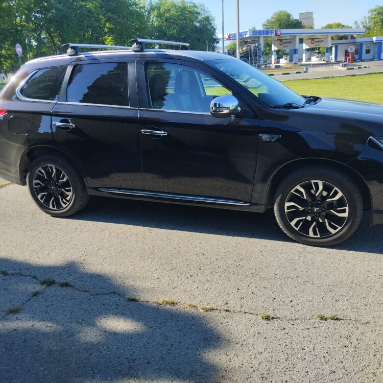 MITSUBISHI OUTLANDER PHEV плагин-гибрид 2015г Тирасполь - изображение 3