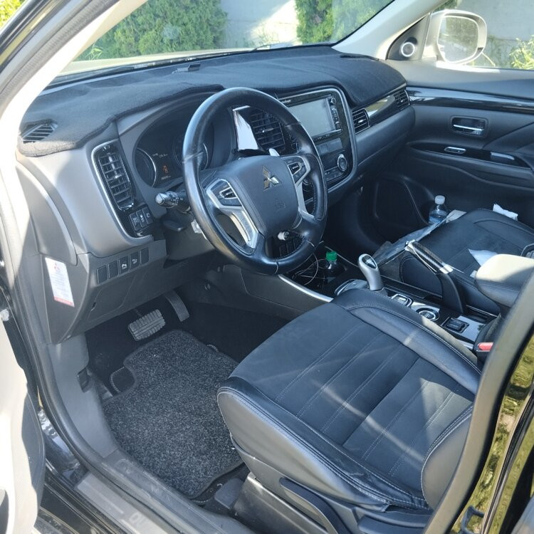 MITSUBISHI OUTLANDER PHEV плагин-гибрид 2015г Тирасполь - изображение 8