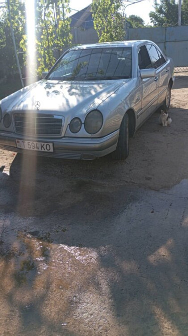 Mercedes 210 2.2 дизель 1800$ СРОЧНО Тирасполь - изображение 3