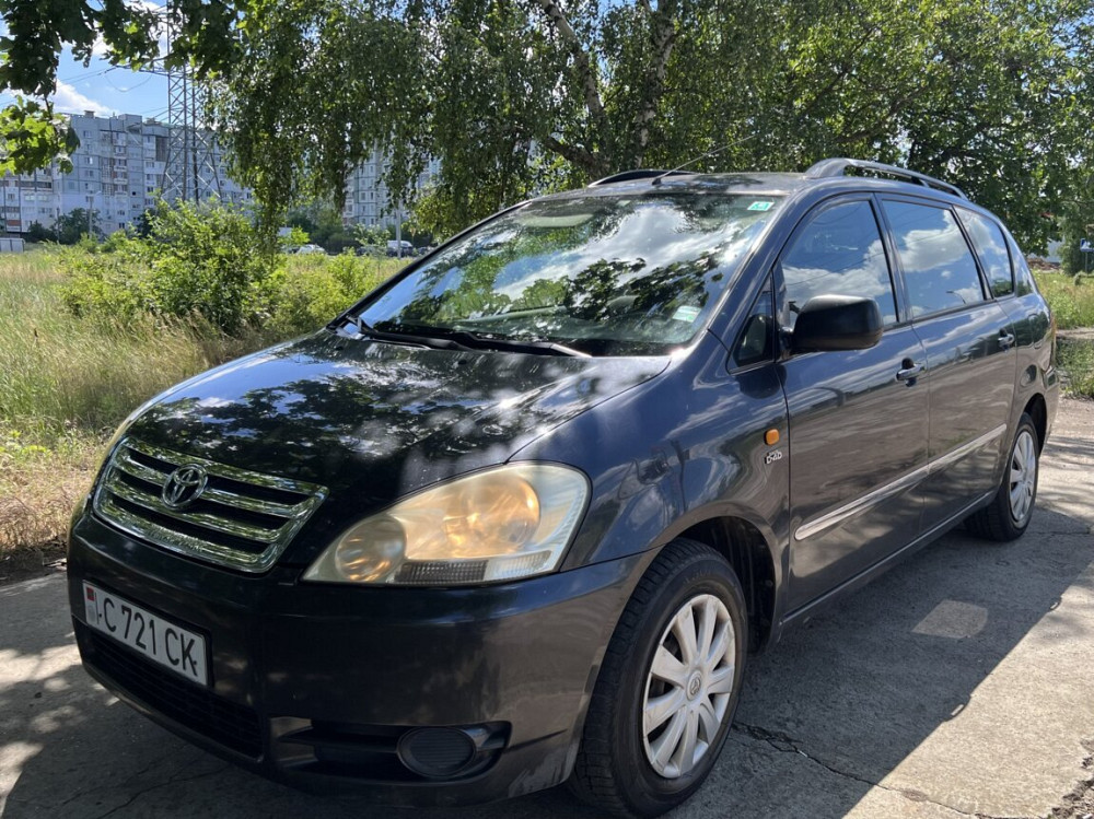 Toyota Verso 2.0 дизель 2003г 7 мест Тирасполь - изображение 1