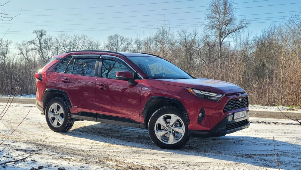 TOYOTA Rav4 hybrid 2021 XLE premium Тирасполь - изображение 1