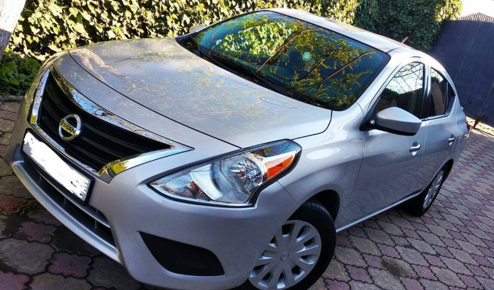 Nissan Versa Bender - fotografie 1