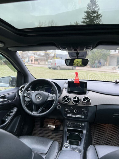 Срочно! Mercedes Benz B Class 2016 год, 1.5 дизель, отличное состояние Tiraspol - fotografie 2
