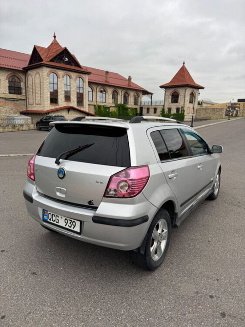 Geely MK Cross Bender - fotografie 1
