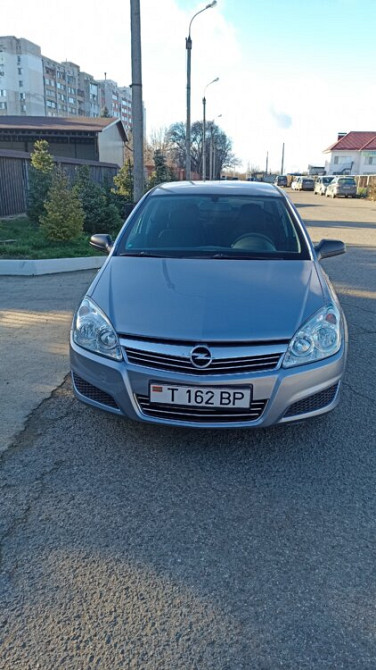 Opel Astra H, 2010г, 1.6 Бензин, Седан! Tiraspol - fotografie 2