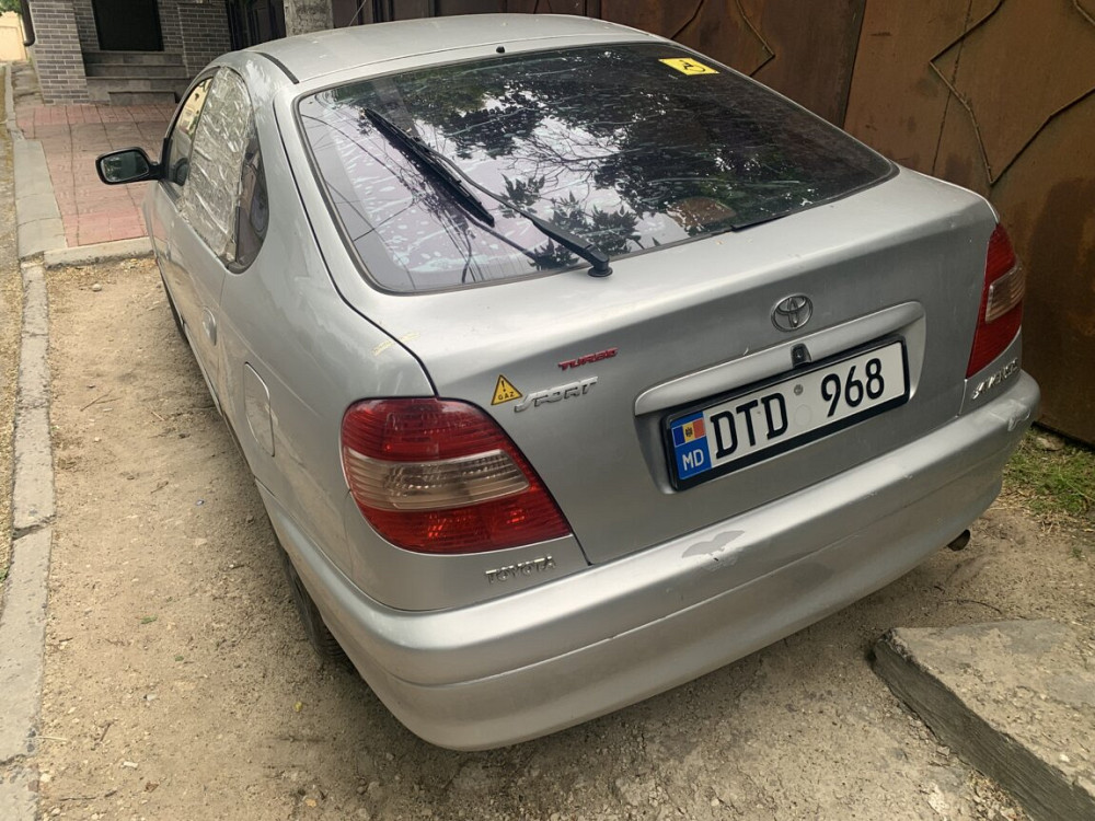 Срочно Toyota avensis 2001 1.8 Кишинёв - изображение 7