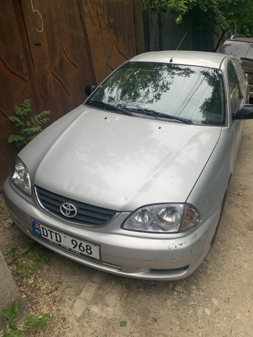 Срочно Toyota avensis 2001 1.8 Кишинёв - изображение 1