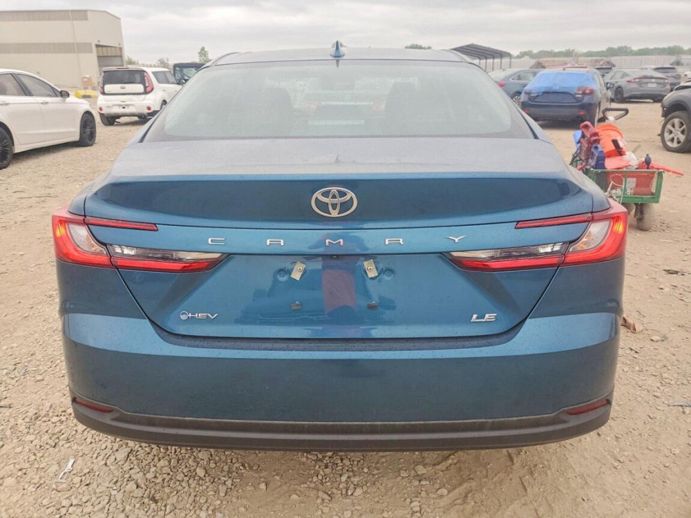 2026 TOYOTA CAMRY LE Тирасполь - изображение 6
