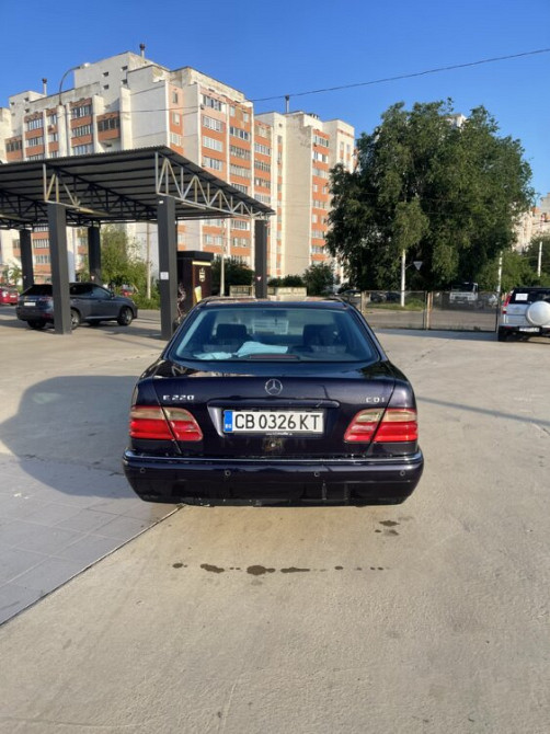 Mercedes-Benz W210 Parcani - fotografie 1