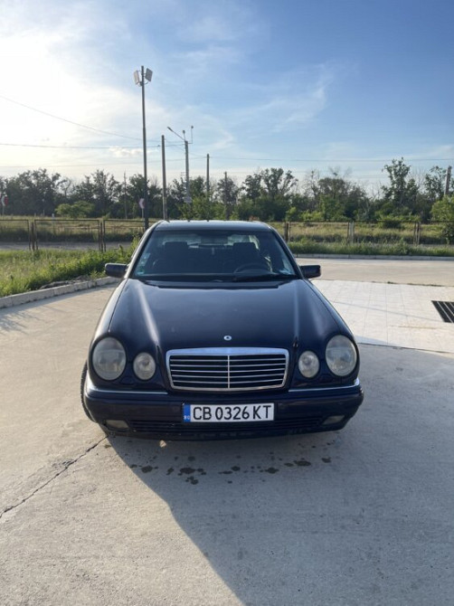 Mercedes-Benz W210 Parcani - fotografie 2