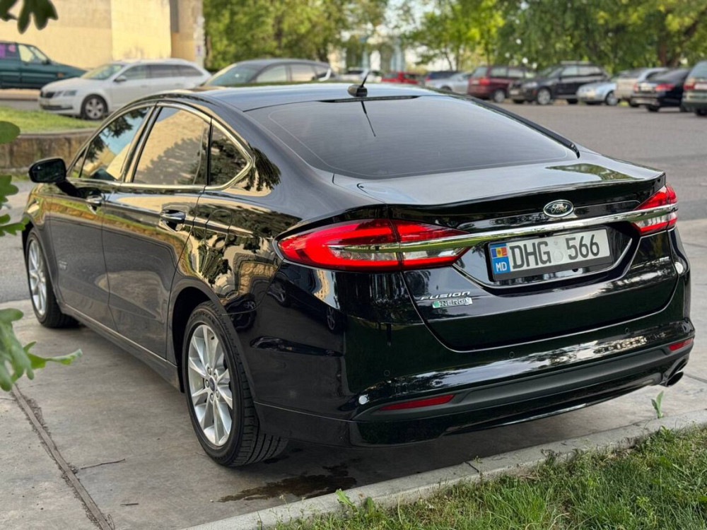 Продам Ford Fusion, 2017 год, 2.0 плагин гибрид. MD регистрация! Тирасполь - изображение 4
