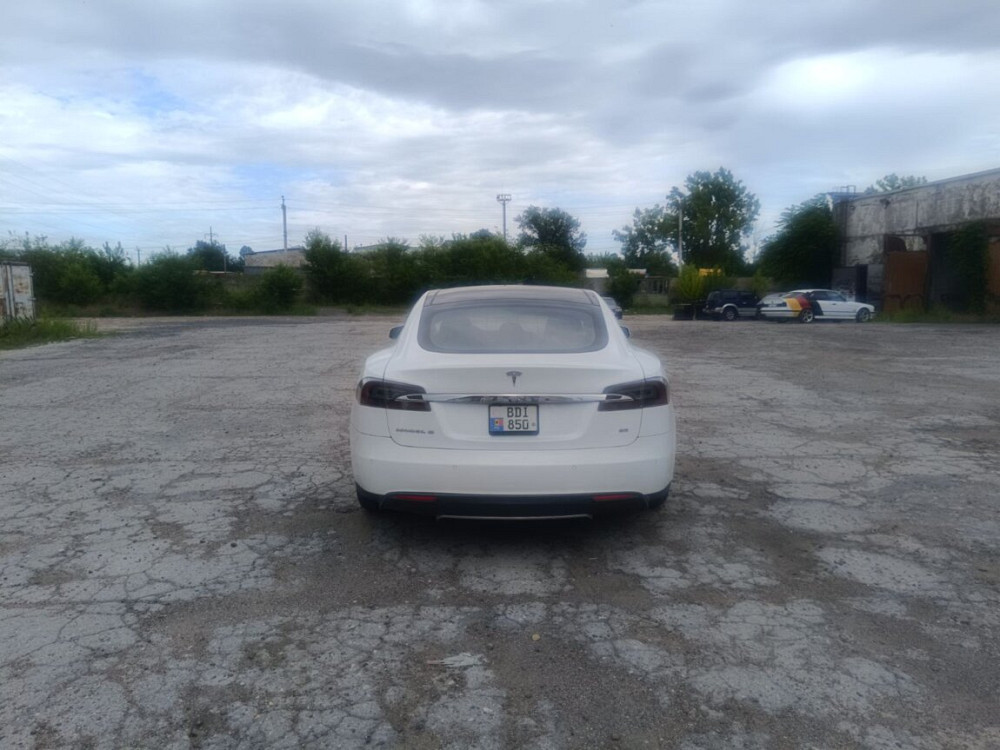 Tesla Model S 85 Рыбница - изображение 4