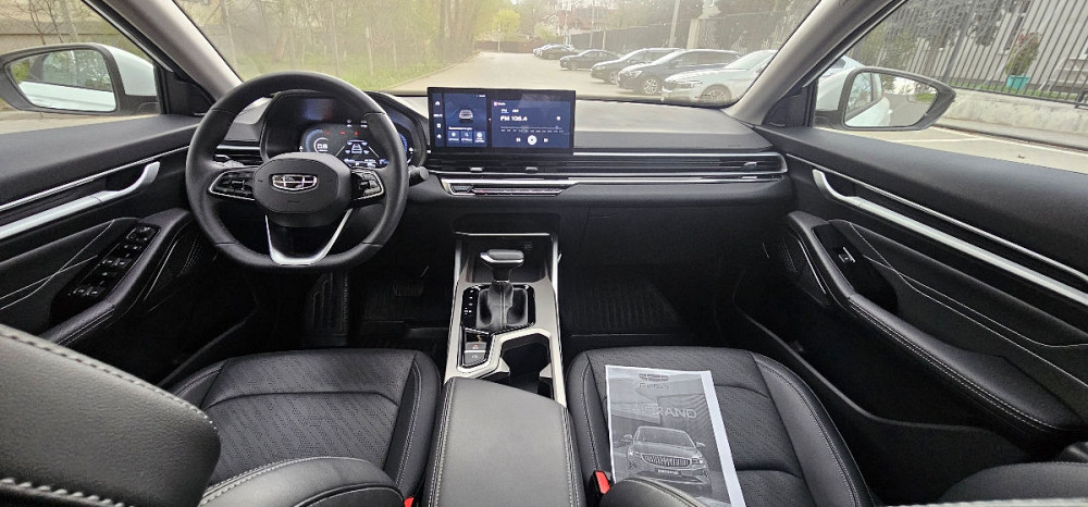 Geely Emgrand 2024 год Кишинёв Chişinău - fotografie 8