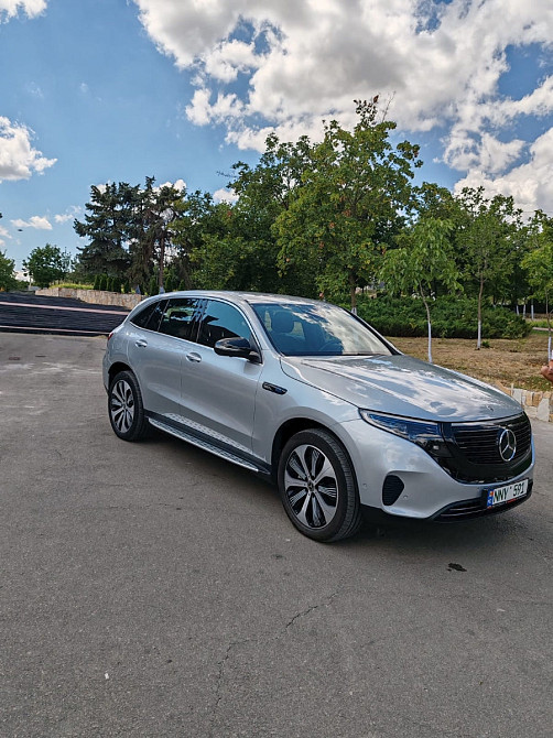 Mercedes EQC Chişinău - fotografie 8