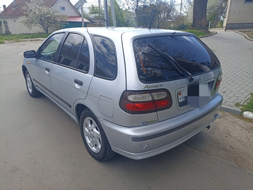 Nissan Almera 2000 год Бендеры Bender - fotografie 3