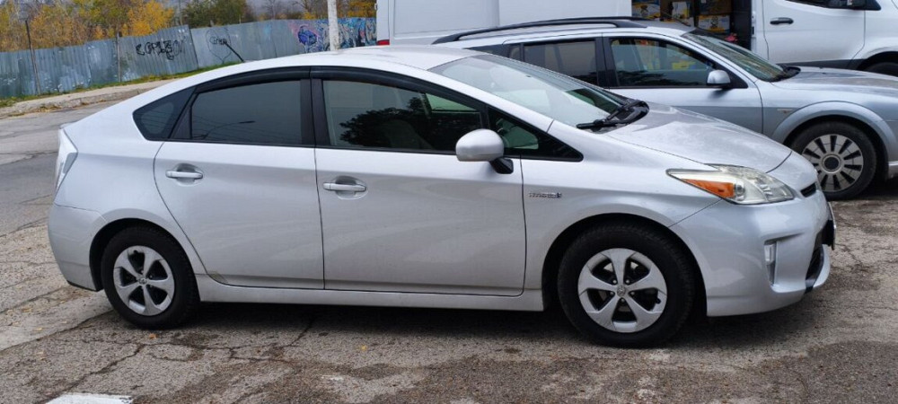 Toyota Prius 2012 год Бендеры Бендеры - изображение 3