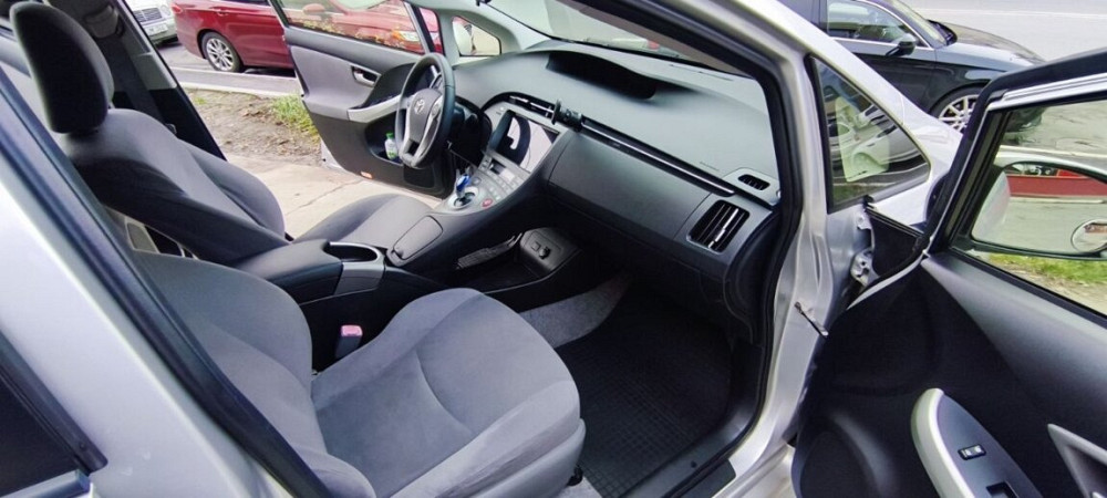 Toyota Prius 2012 год Бендеры Бендеры - изображение 5