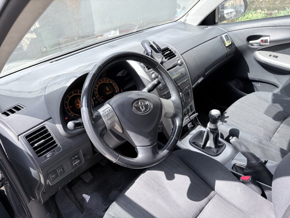 Vand Toyota Corolla Chişinău - fotografie 4