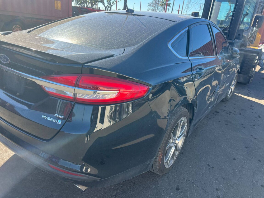 ПРОДАЖА В ПУТИ Ford Fusion SE Hybrid 2017 — 7200 $ Bender - fotografie 7