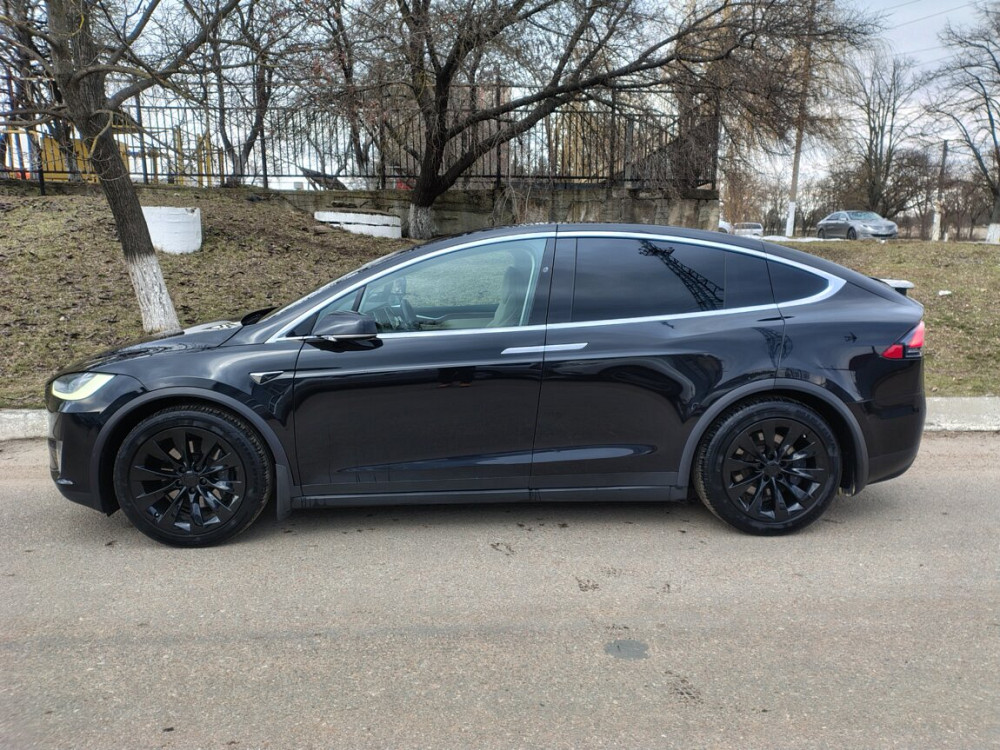 Tesla model X Tiraspol - fotografie 9