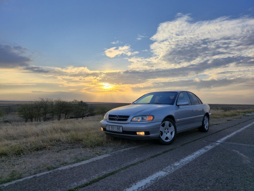 Opel Omega 2002 an Bender Bender - photo 9