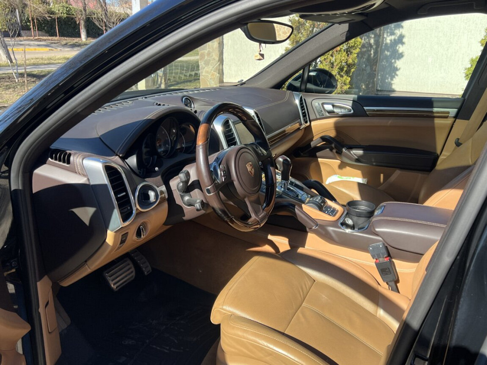 Porsche Cayenne 2014 an Bender Bender - photo 9