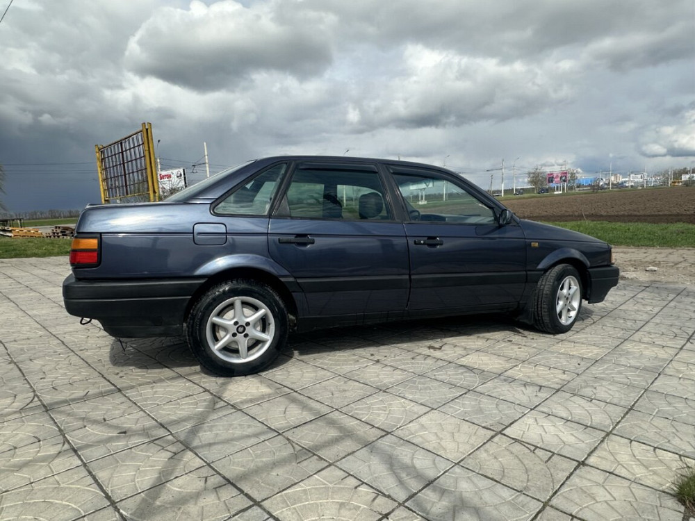 Volkswagen Passat 1990 an Tiraspol Tiraspol - fotografie 3