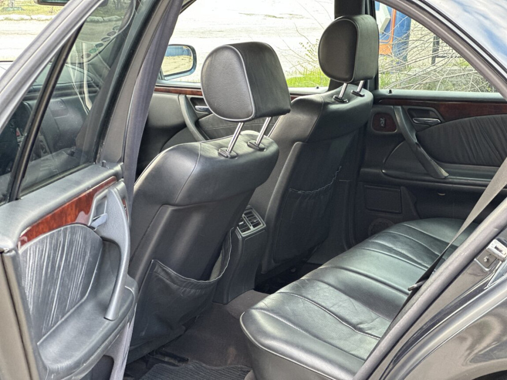 Mercedes E-Class 2000 an Tiraspol Tiraspol - fotografie 10