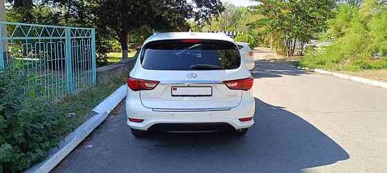 I'm selling a 2017 Infinity QX60. Tiraspol