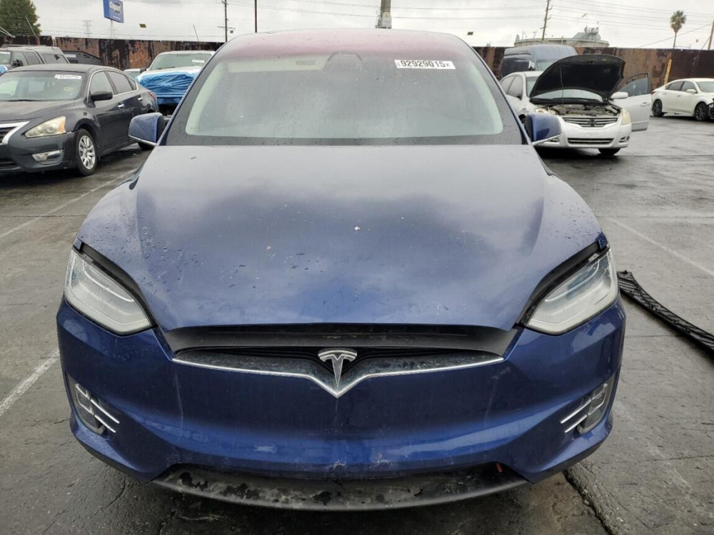 Tesla Model X 2019 год Тирасполь Тирасполь - изображение 2