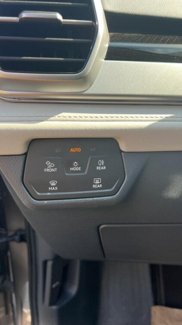 Volkswagen ID.6 2021 an Tiraspol Tiraspol - fotografie 10