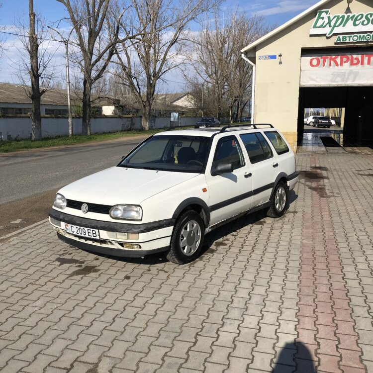 Volkswagen Golf 1996 an Tiraspol Tiraspol - fotografie 1