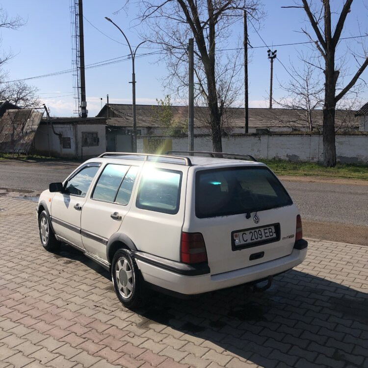 Volkswagen Golf 1996 год Тирасполь Тирасполь - изображение 2