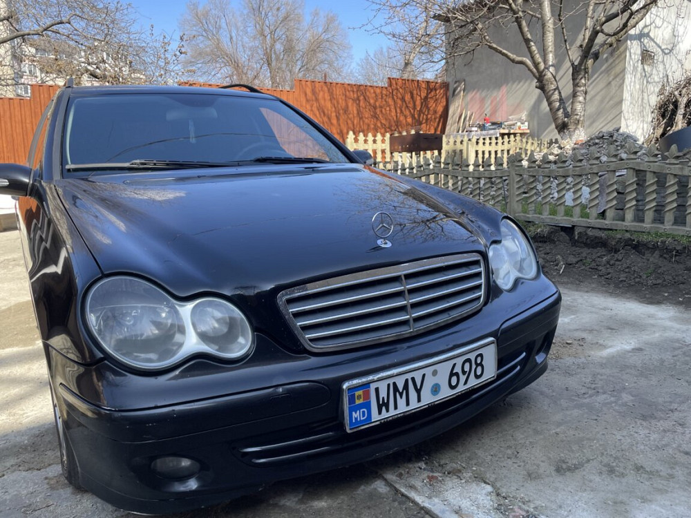 Mercedes C-Class W203 Chişinău - fotografie 3