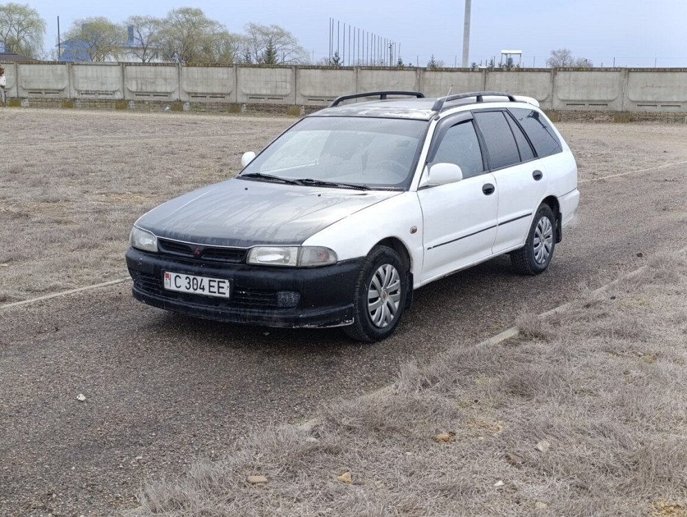 Mitsubishi Lancer 1994 an Bender Bender - fotografie 4