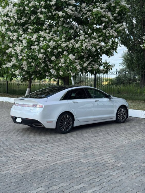 Lincoln MKZ, максимальная комплектация, гибрид Tiraspol - fotografie 4