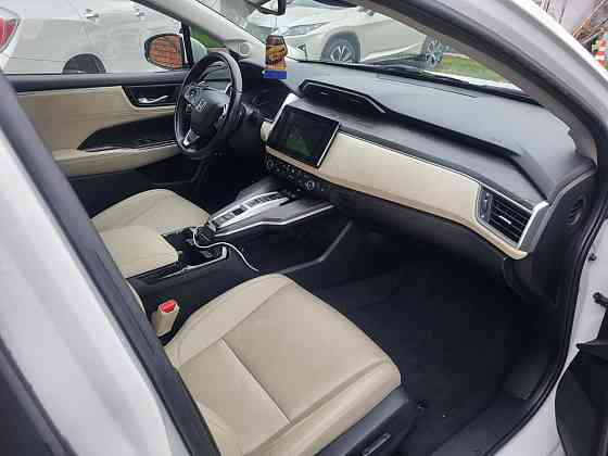 Продаётся Honda Clarity  Turing Plug-in Hybrid 2018 г. Tiraspol