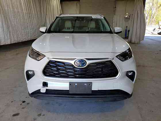 2022 TOYOTA HIGHLANDER HYBRID XLE Тирасполь