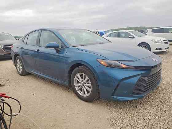 2026 TOYOTA CAMRY LE Тирасполь