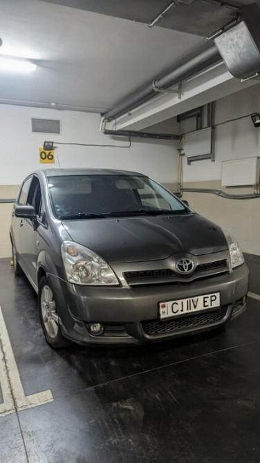 Corolla Verso 2004г. 1.8 газ метан Тирасполь - изображение 1