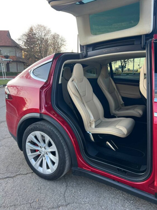 Tesla Model X 2017 год Слободзея Slobozia - fotografie 10