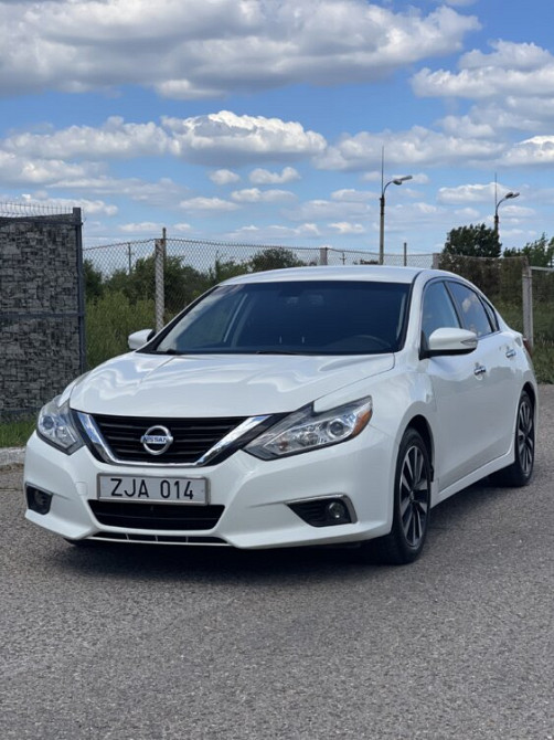 Nissan Altima 2017 год Бендеры Bender - fotografie 1