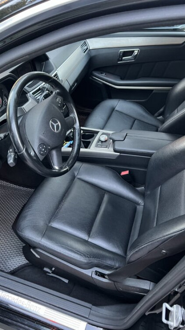 Mercedes E-Class 2009 год Парканы Парканы - изображение 5