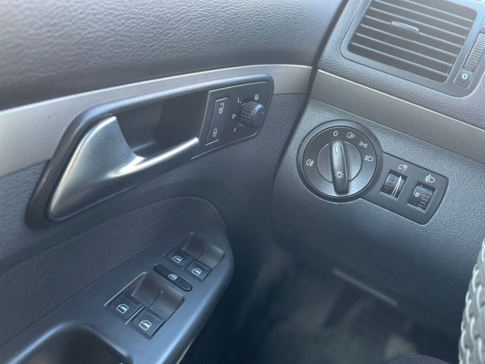 Volkswagen Touran 2006 год Тирасполь Тирасполь - изображение 6