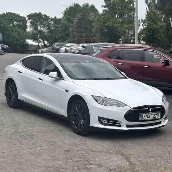 Tesla Model S 2015г ЕВРОПЕЙКА Тирасполь