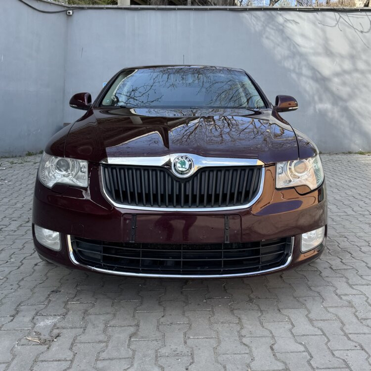 Skoda Superb 2009 an Rîbnița Rîbnița - fotografie 2